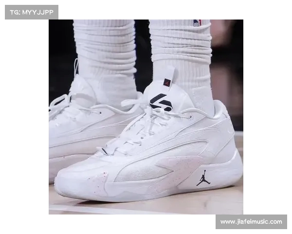 NBA鞋款收藏:探索历史经典与限量版球鞋的独特魅力与投资价值 NBA鞋款收藏:探索历史经典与限量版球鞋的独特魅力与投资价值